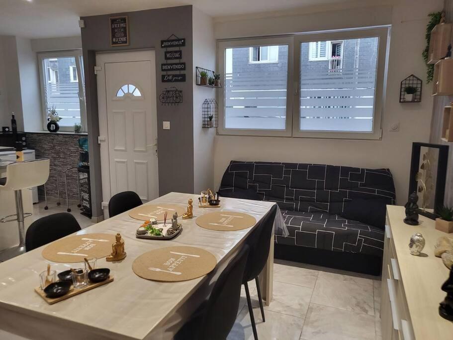 Appartement Chez Graziella Rez-De-Chaussee Calais Exterior photo